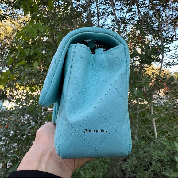 Chanel 19C Tiffany Blue Rectangular Mini - Picture 2 of 15